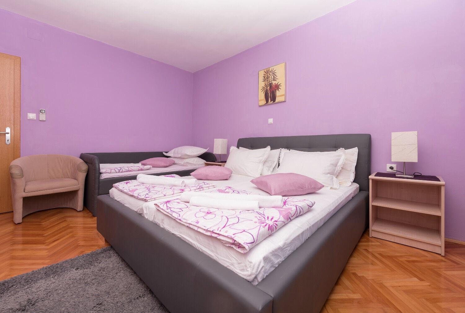 Apps And Room Goran In The Center Makarska Exterior photo
